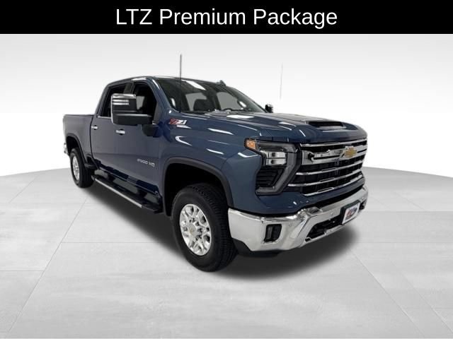 Certified 2025 Chevrolet Silverado 2500 LTZ w/ LTZ Premium Package AWD/4WD image 8