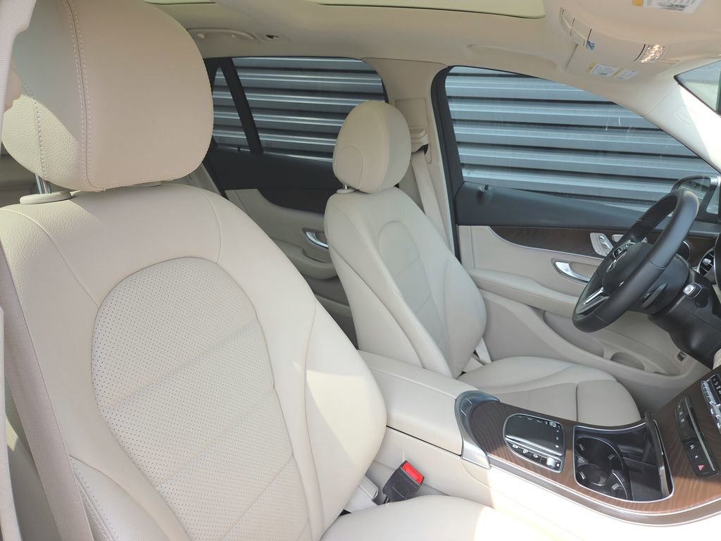 Used 2021 Mercedes-Benz GLC 300 4MATIC image 18