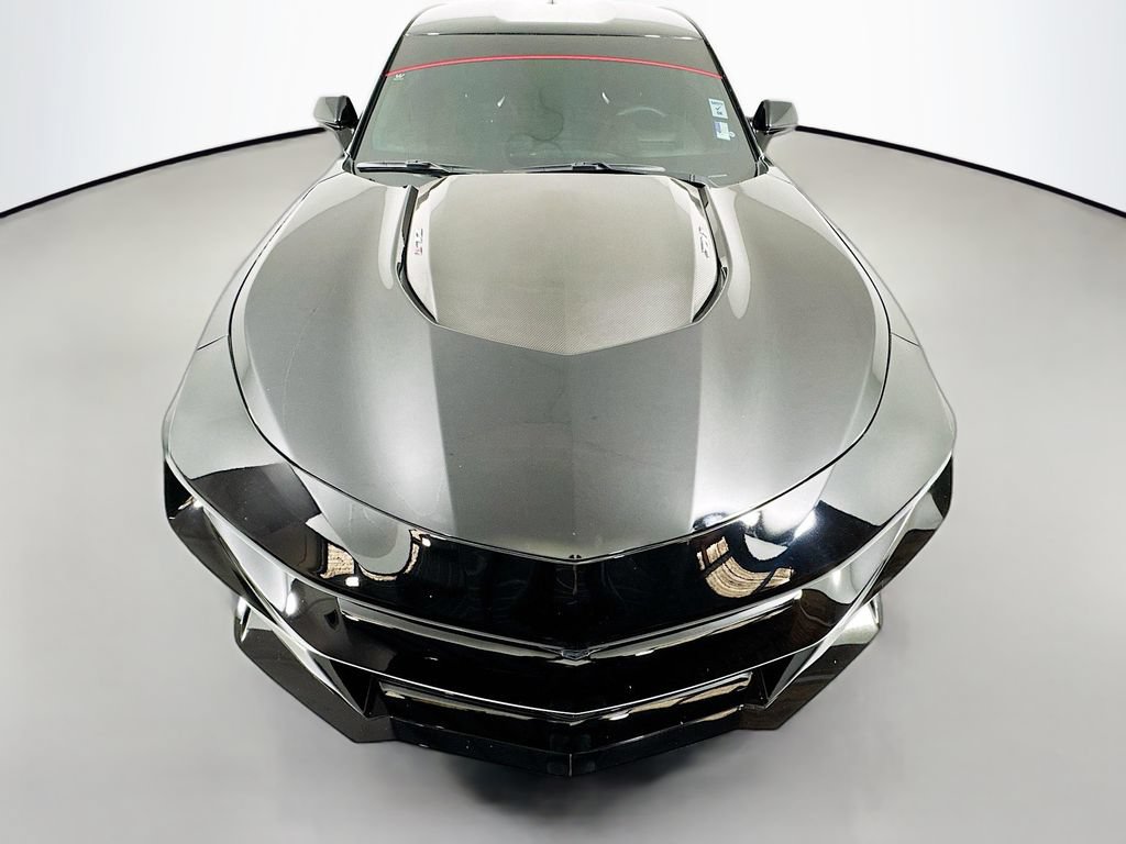 Used 2018 Chevrolet Camaro ZL1 RWD image 10