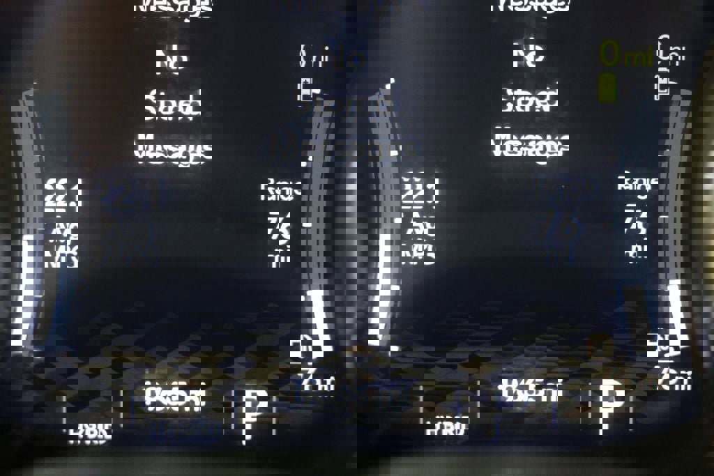 Used 2023 Jeep Wrangler Unlimited Rubicon 4xe w/ Cold Weather Group image 18