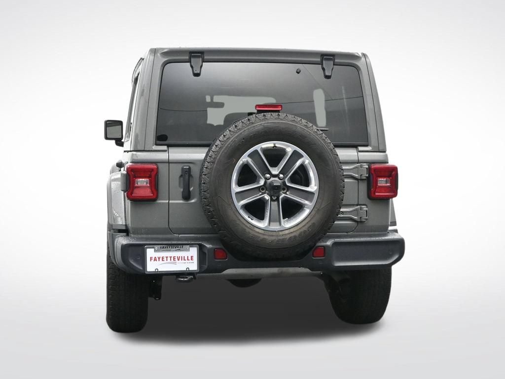 Used 2022 Jeep Wrangler Unlimited Sahara w/ LED Lighting Group AWD/4WD image 8
