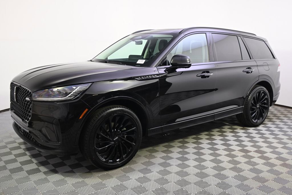 New 2026 Lincoln Aviator Reserve w/ Jet Appearance Package image 2