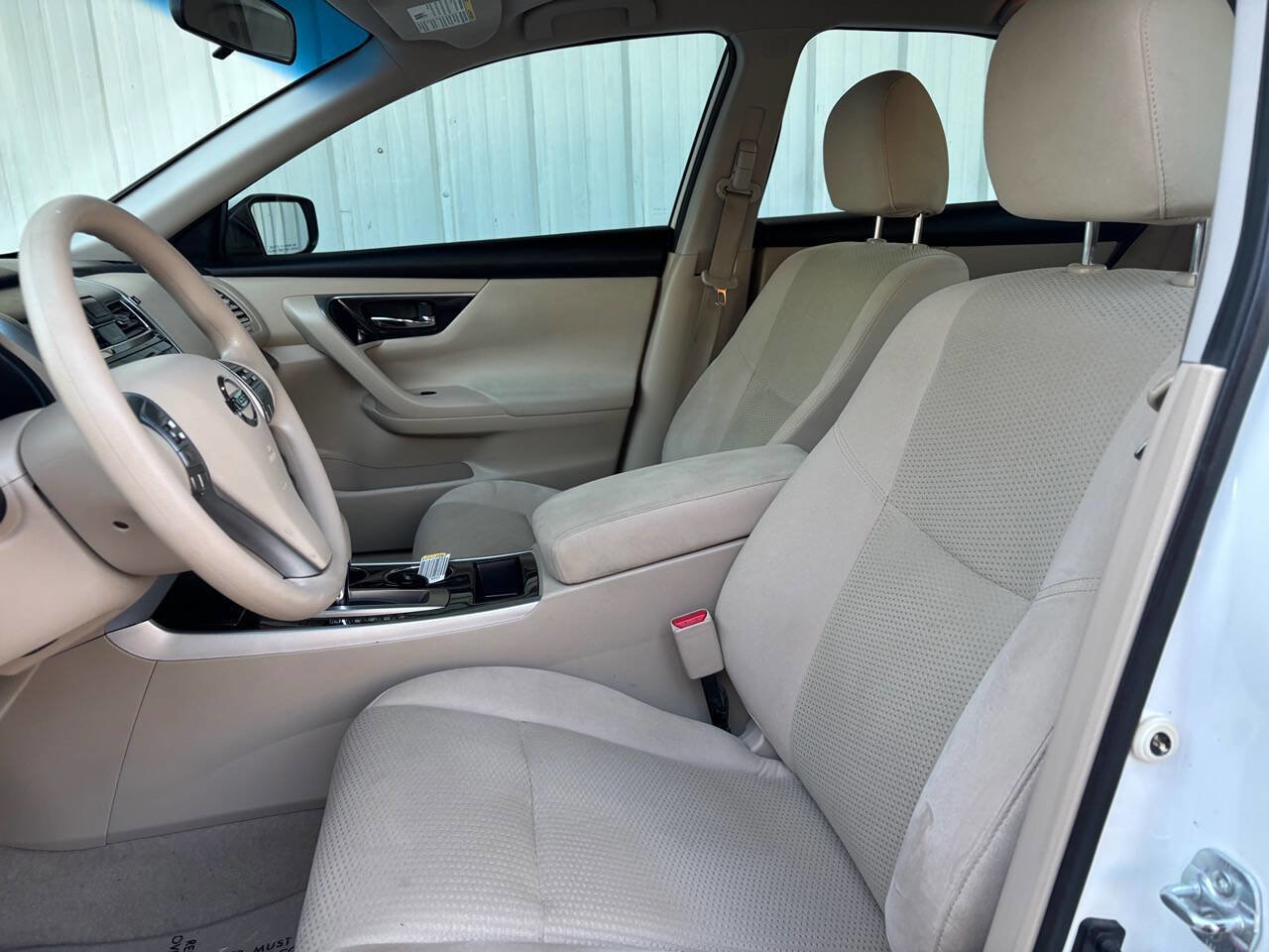 Used 2014 Nissan Altima 2.5 S w/ Display Audio Package image 21