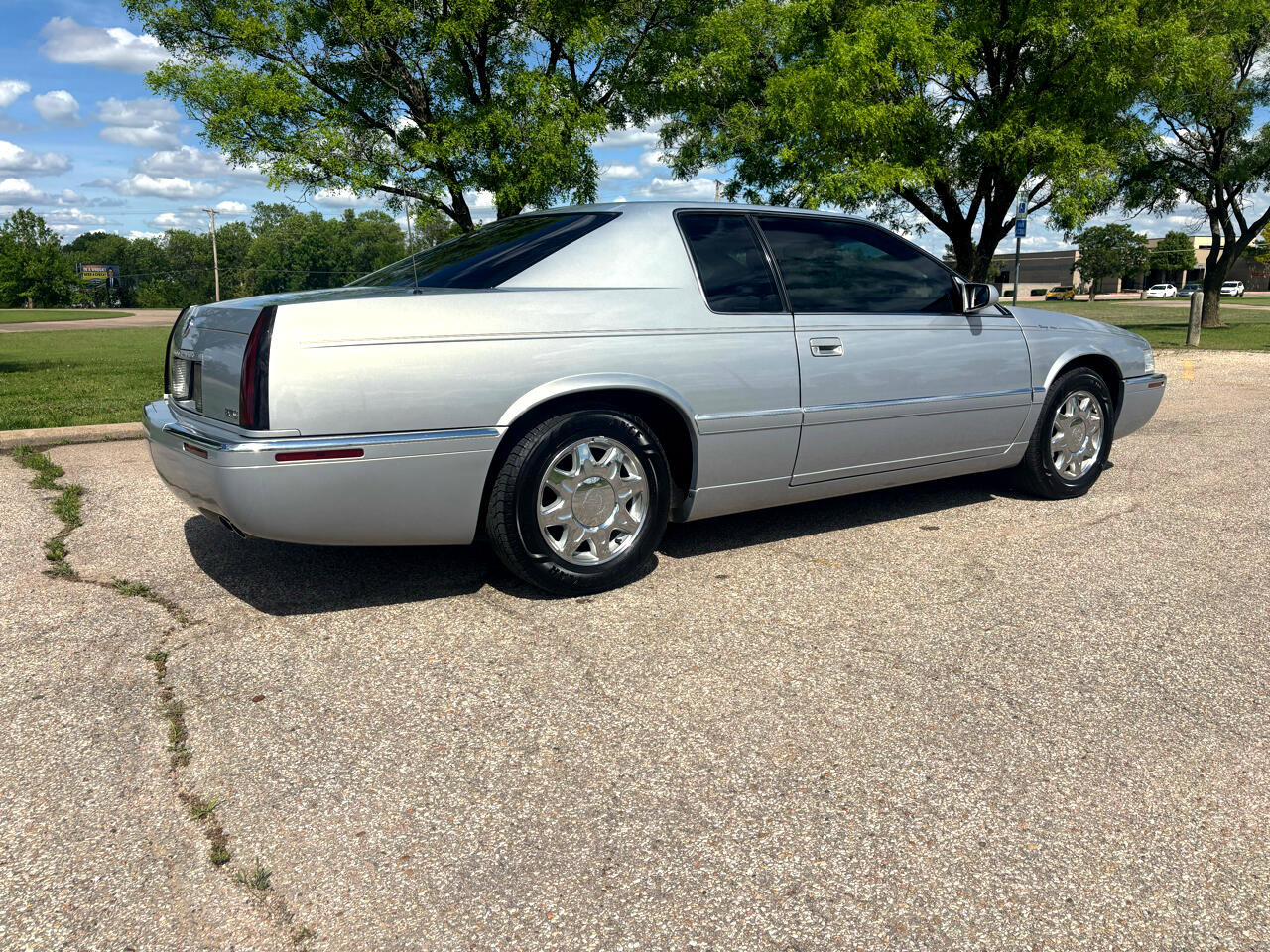 Used 1998 Cadillac Eldorado Touring w/ Safety/Security Pkg image 27