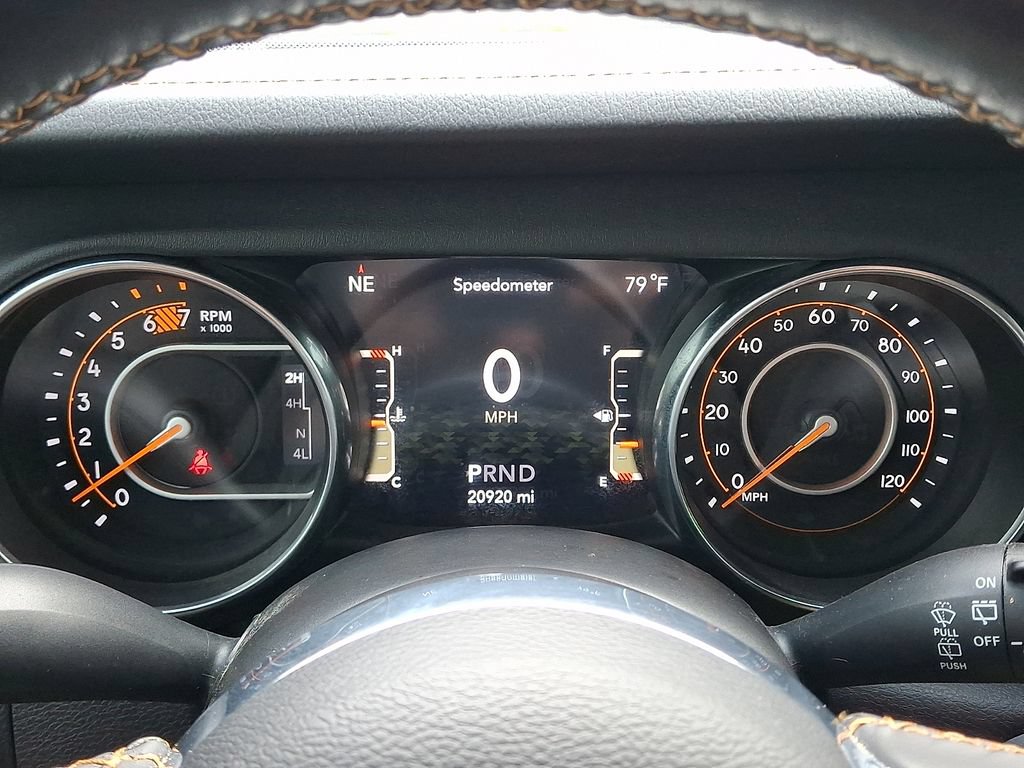 Used 2022 Jeep Wrangler Unlimited Sahara AWD/4WD image 21