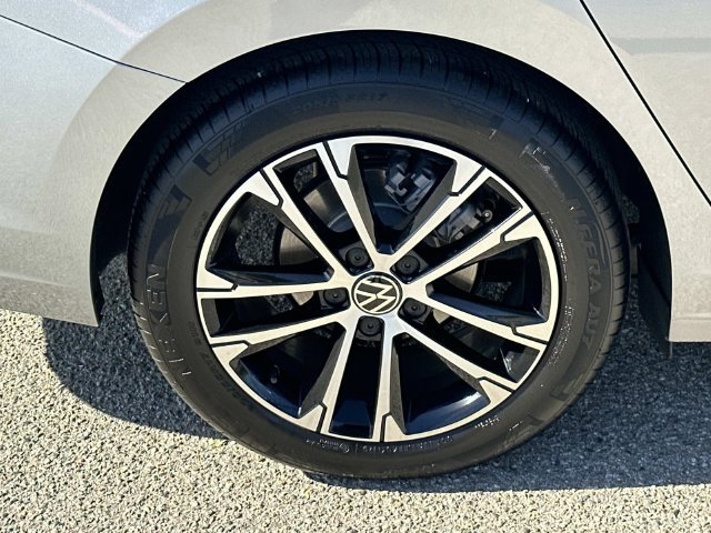 Certified 2026 Volkswagen Jetta Sport FWD image 30