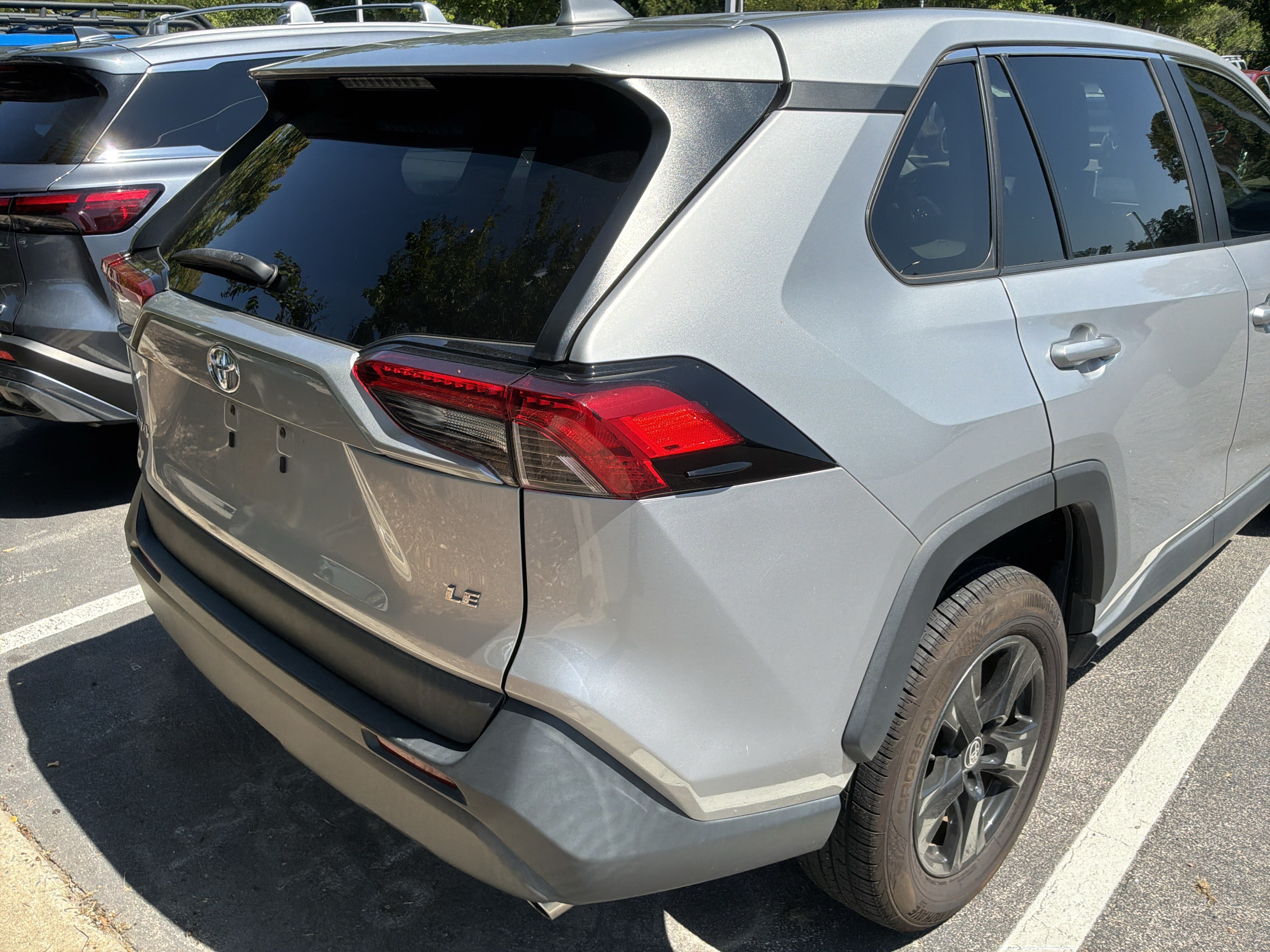 Used 2023 Toyota RAV4 LE FWD image 8