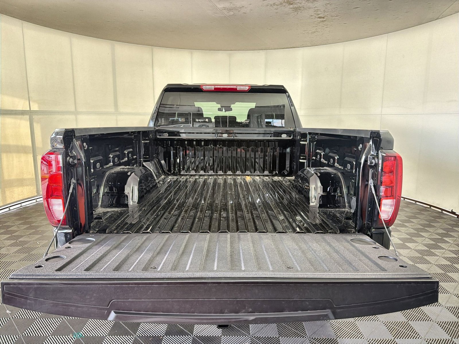 New 2026 GMC Sierra 1500 Elevation image 26