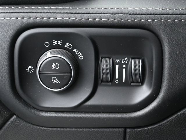 Used 2022 RAM 2500 Limited image 13