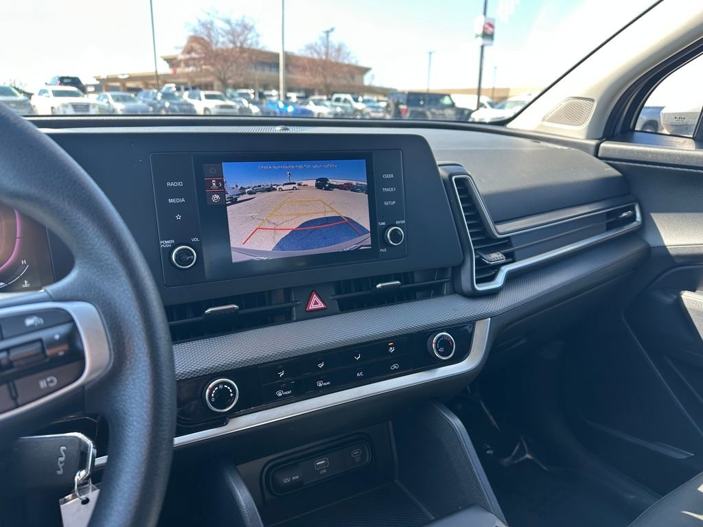 Used 2024 Kia Sportage LX FWD image 29