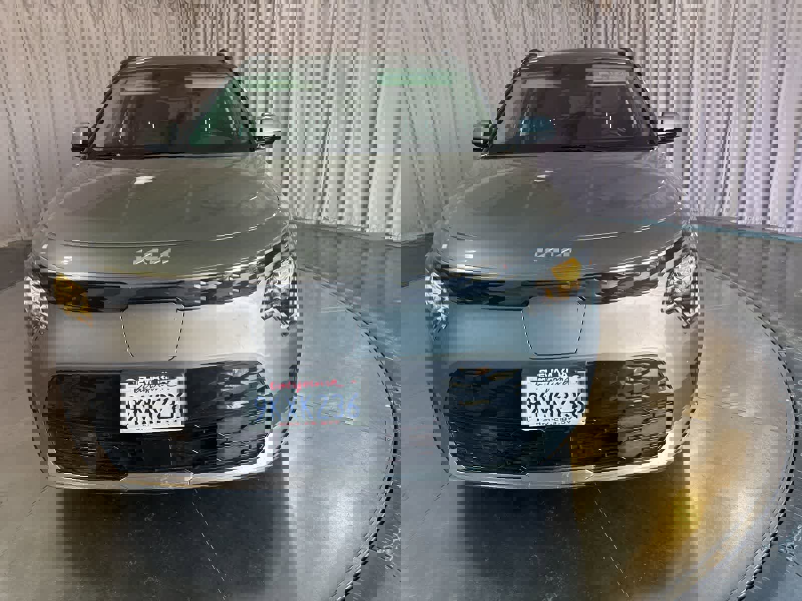 Used 2023 Kia Niro Wind image 2