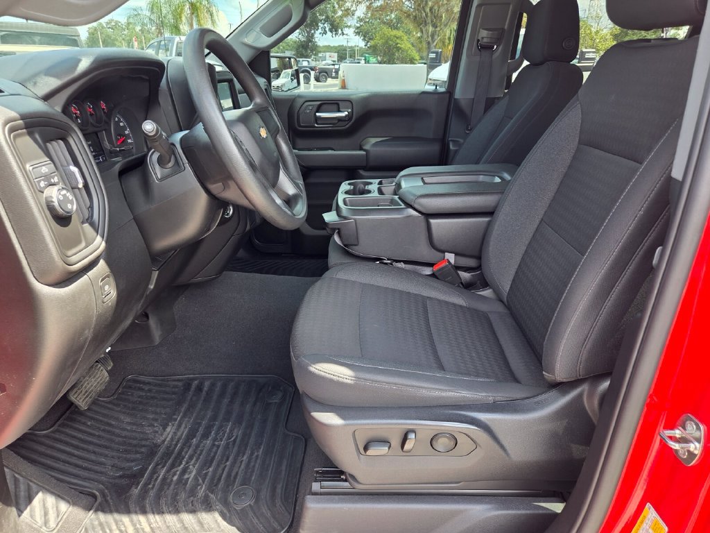 Certified 2024 Chevrolet Silverado 1500 Custom RWD image 5