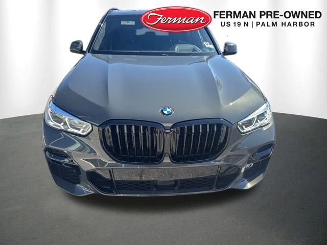 Used 2022 BMW X5 M50i w/ Executive Package image 2