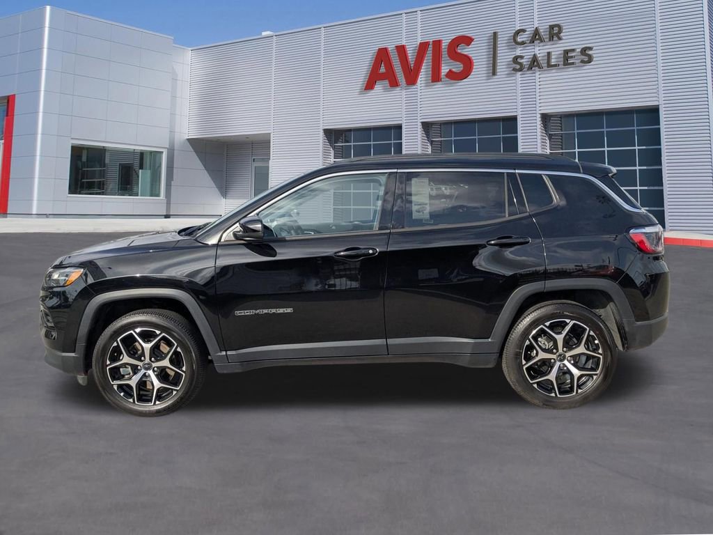 Used 2025 Jeep Compass Limited AWD/4WD image 10