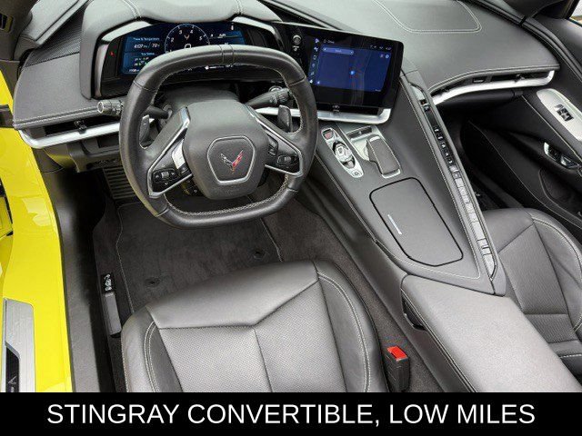 Used 2024 Chevrolet Corvette Stingray Convertible w/ 1LT RWD image 11