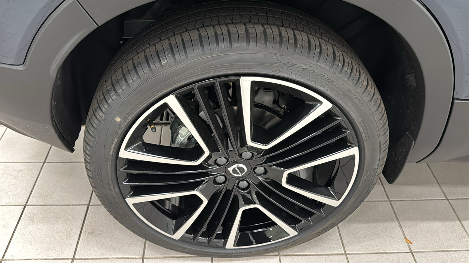 New 2026 Volvo XC40 B5 Ultra w/ Climate Package AWD/4WD image 31