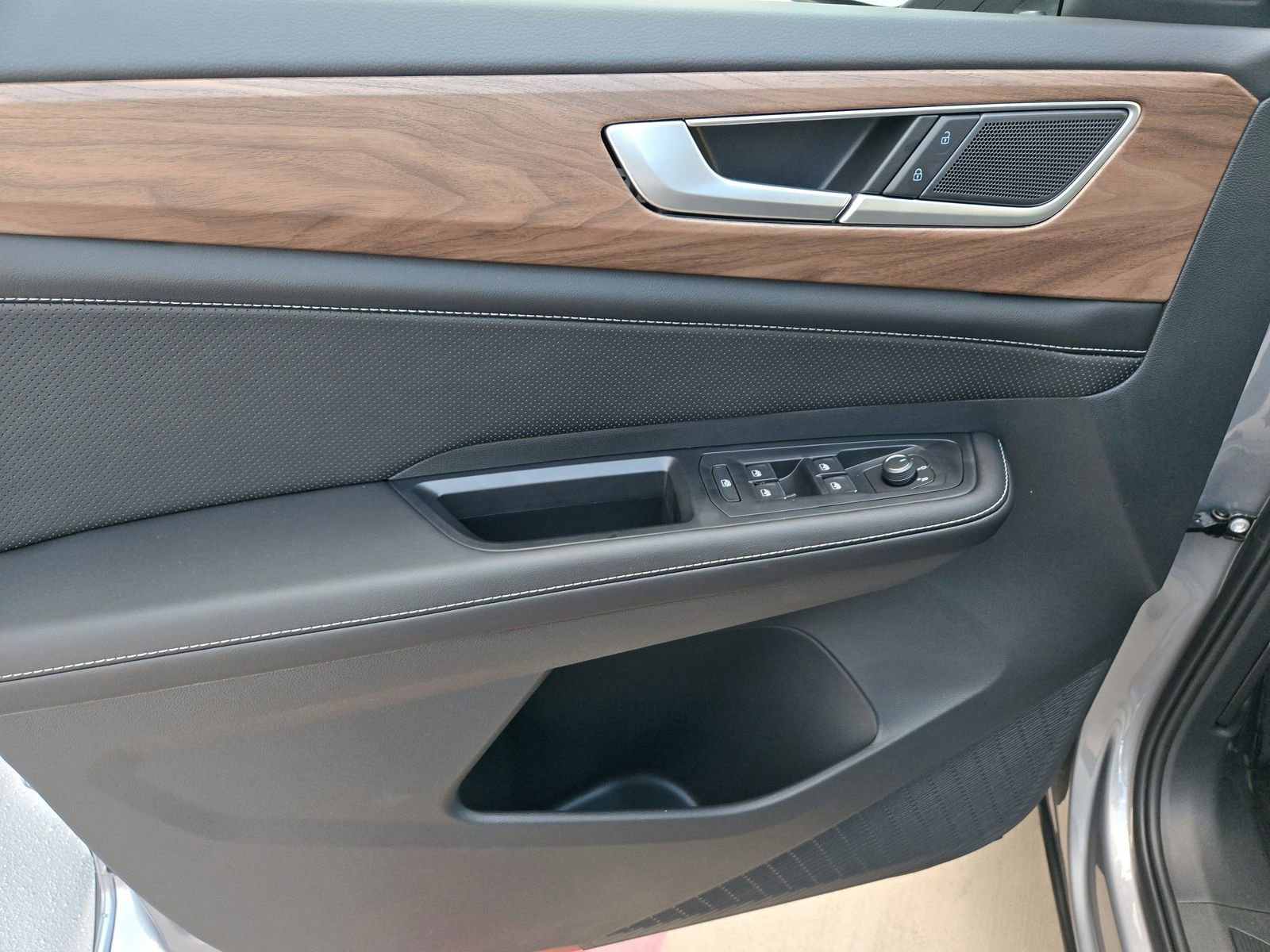 New 2026 Volkswagen Atlas SE image 20