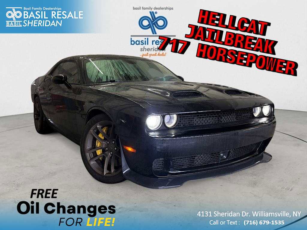 Used 2023 Dodge Challenger SRT Hellcat image 1