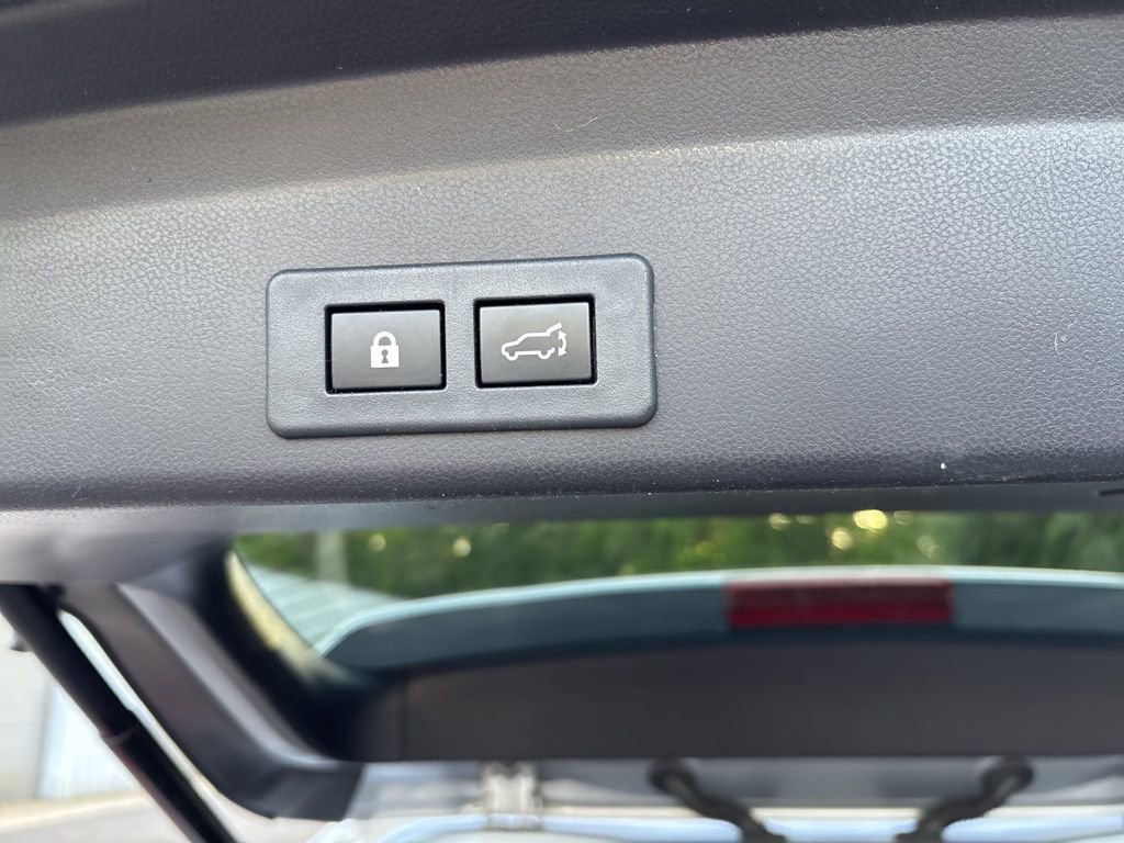 Certified 2022 Subaru Ascent Limited w/ Technology Package image 31