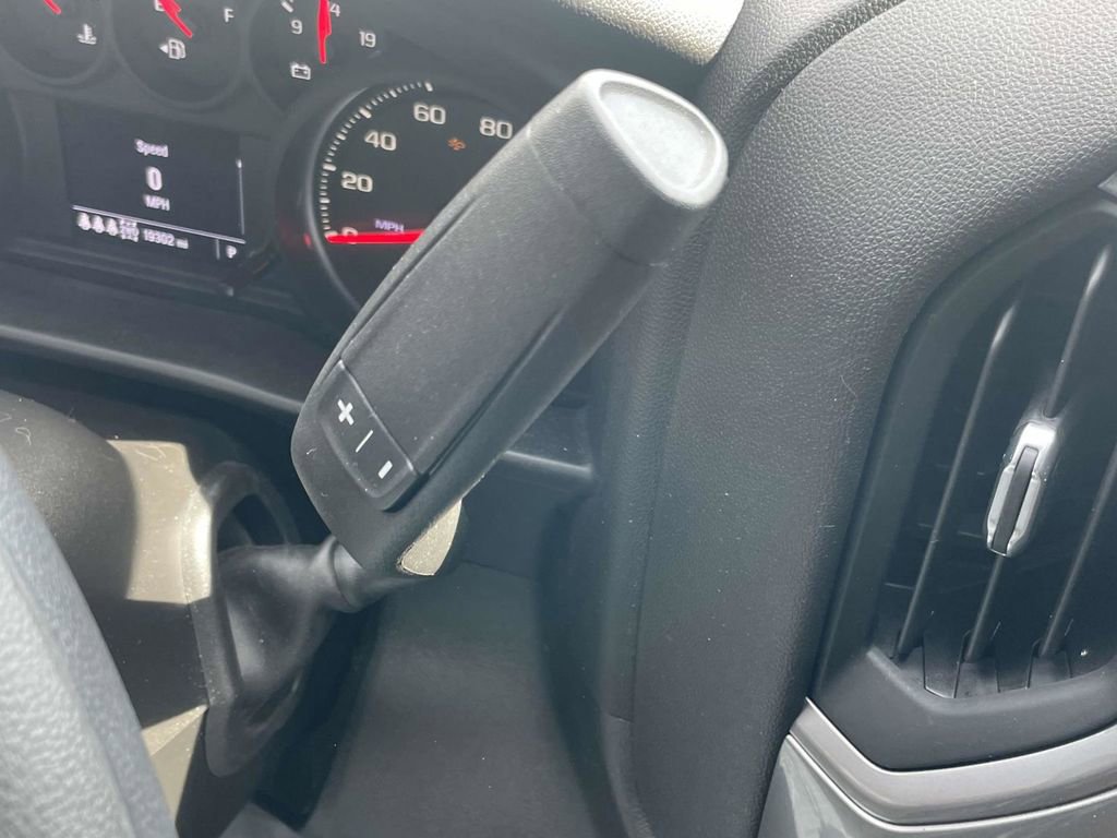 Used 2025 Chevrolet Silverado 1500 Custom image 33