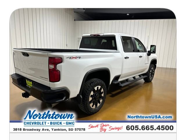 Used 2021 Chevrolet Silverado 2500 Custom w/ Custom Value Package image 6