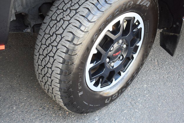 Certified 2024 Toyota Tacoma TRD Off-Road w/ TRD Off Road Premium Package image 11