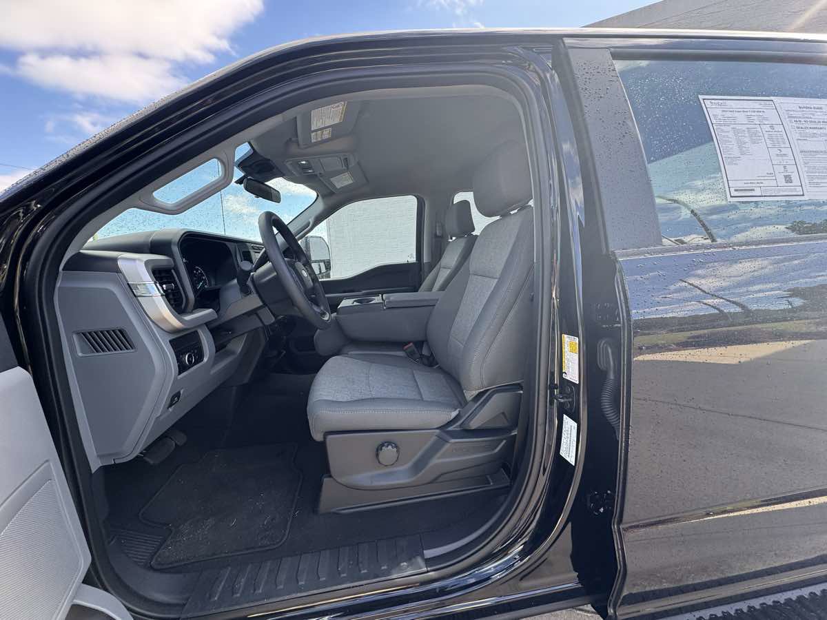 Used 2024 Ford F250 XL w/ STX Appearance Package image 8