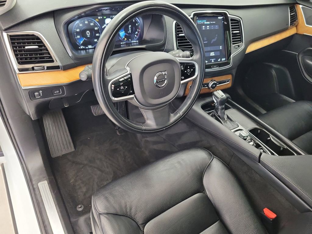 Used 2021 Volvo XC90 T6 Momentum w/ Protection Package Premier AWD/4WD image 20