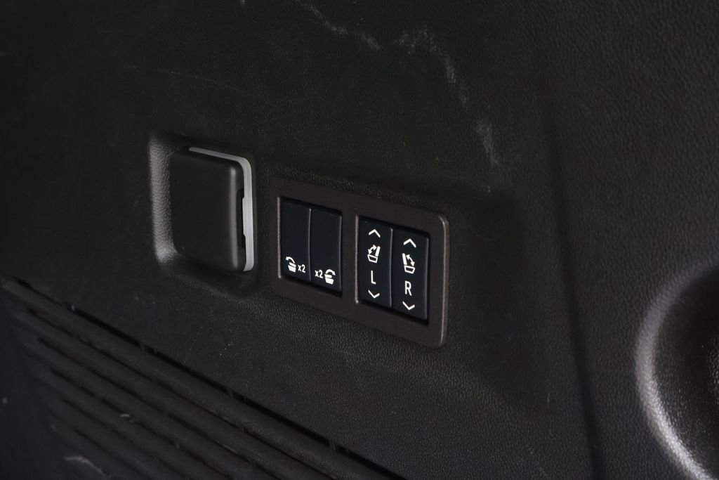 Used 2024 Chevrolet Suburban High Country w/ Max Trailering Package AWD/4WD image 52