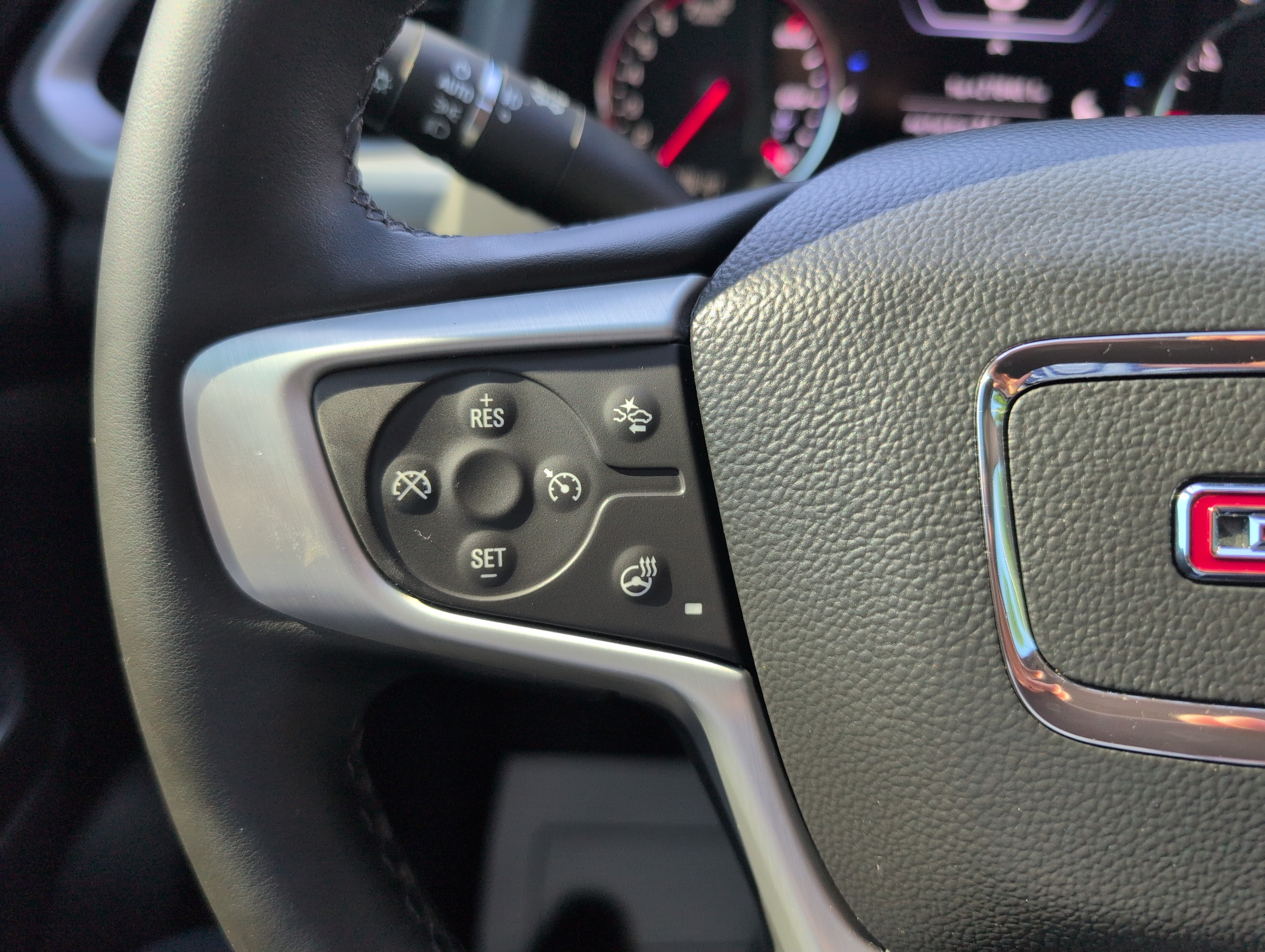 Used 2023 GMC Acadia SLT w/ Elevation Edition FWD image 21