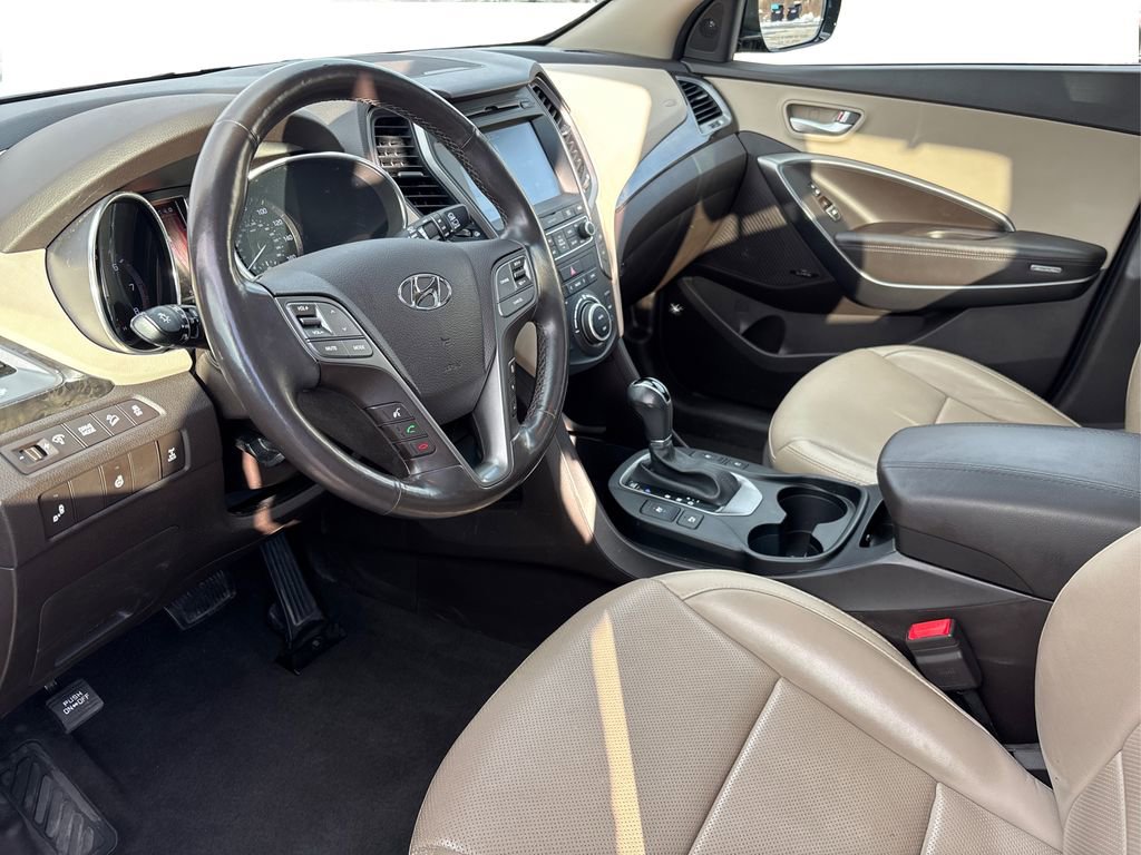 Used 2017 Hyundai Santa Fe Sport w/ 2.4L Tech Package 04 image 9
