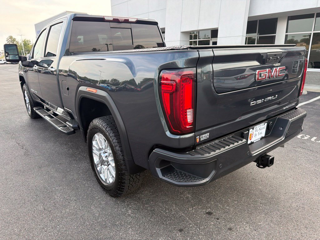 Used 2021 GMC Sierra 3500 Denali w/ Denali Ultimate Package AWD/4WD image 3