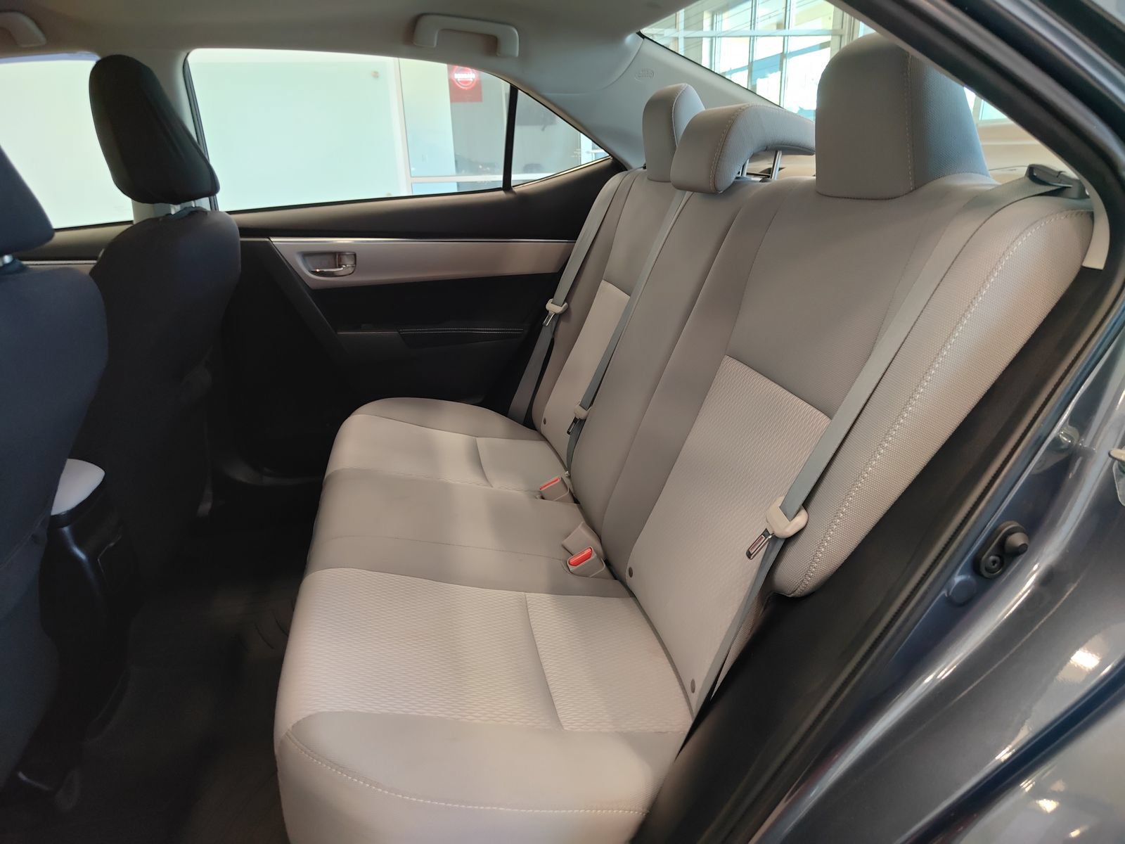Used 2014 Toyota Corolla LE FWD image 8