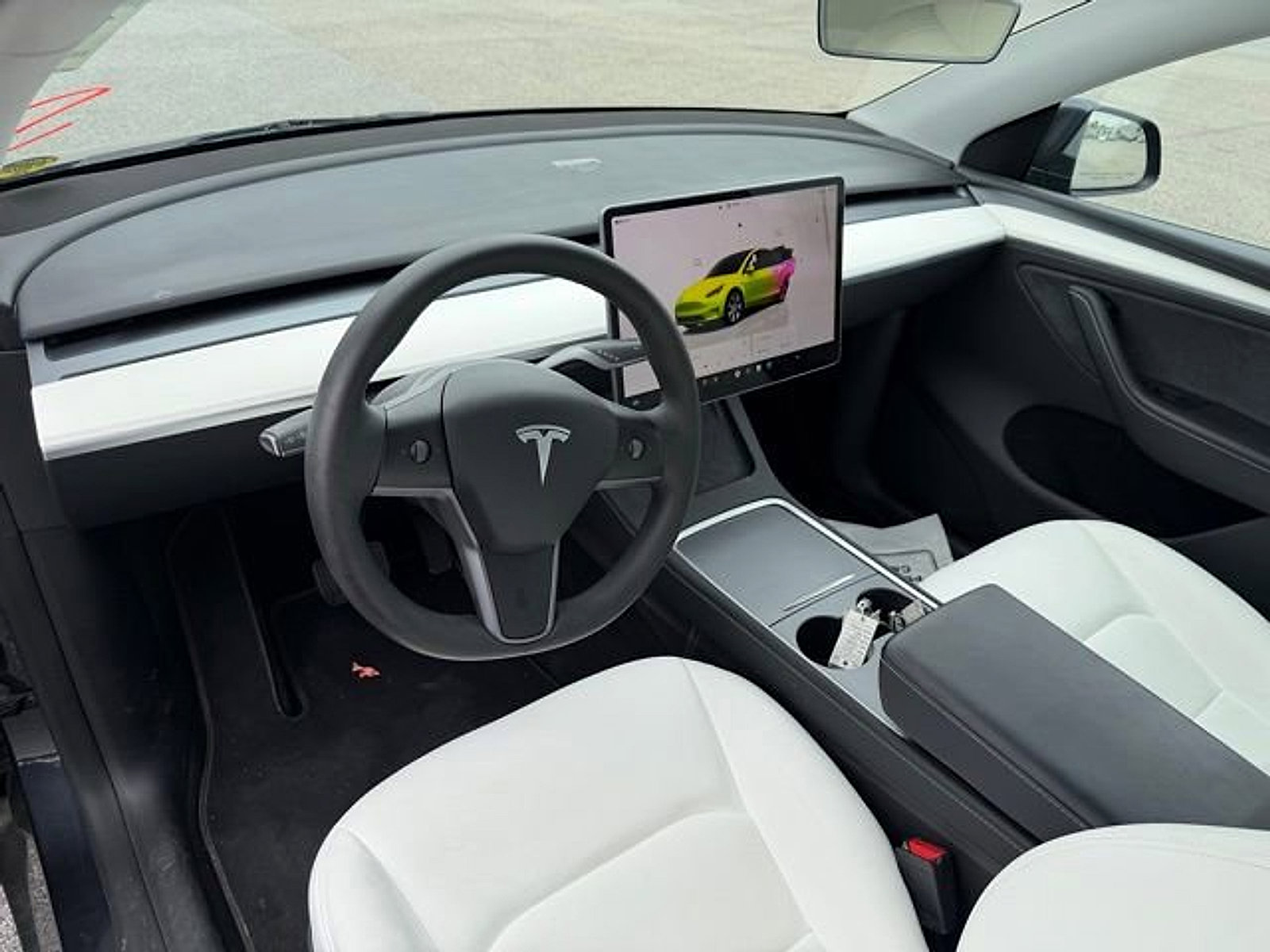 Used 2024 Tesla Model Y Long Range AWD/4WD image 12