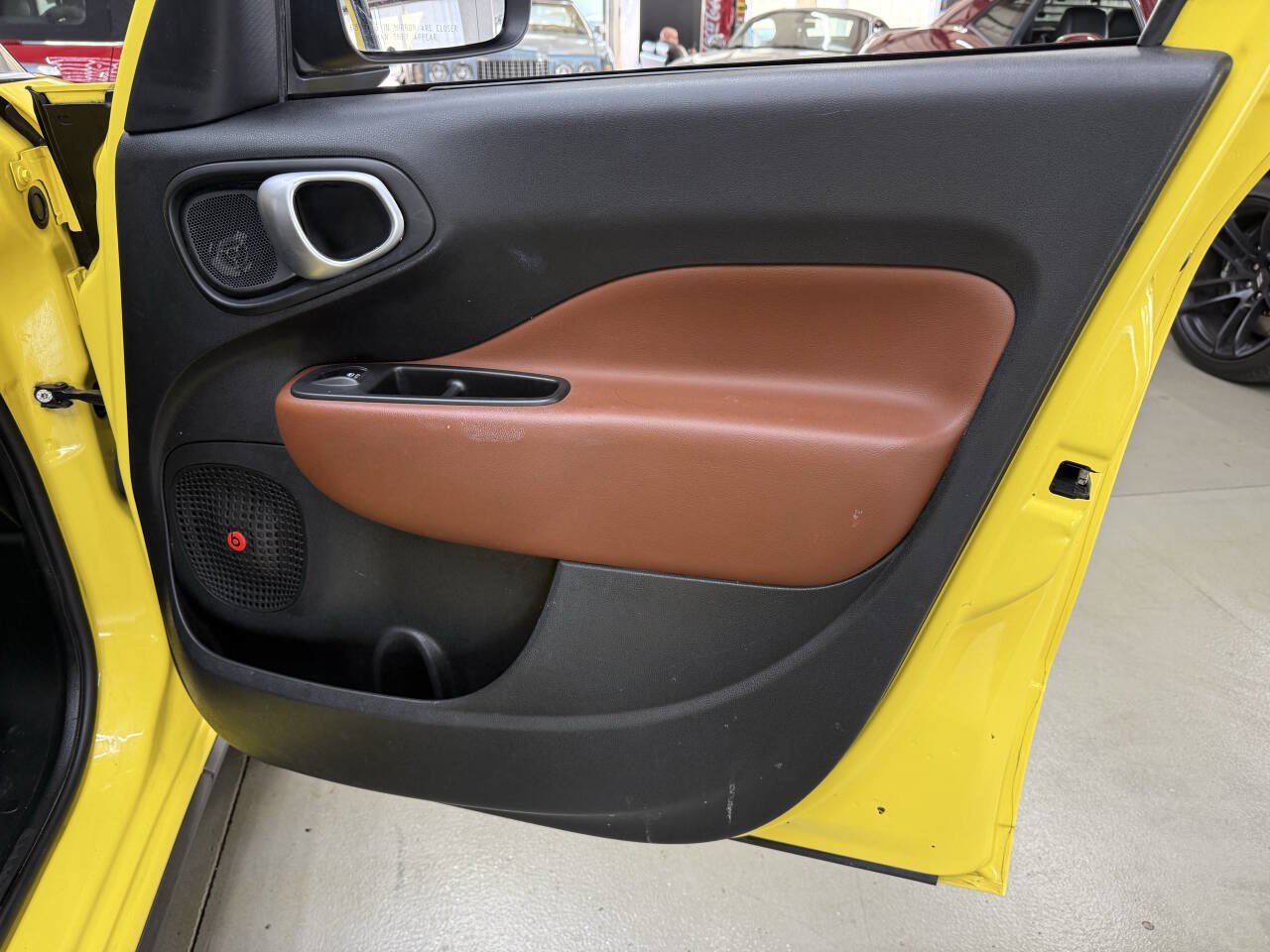 Used 2016 FIAT 500L Trekking FWD image 17