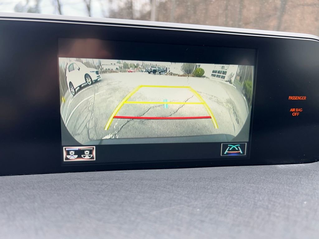 Used 2022 Lexus UX 250h w/ Premium Package AWD/4WD image 8