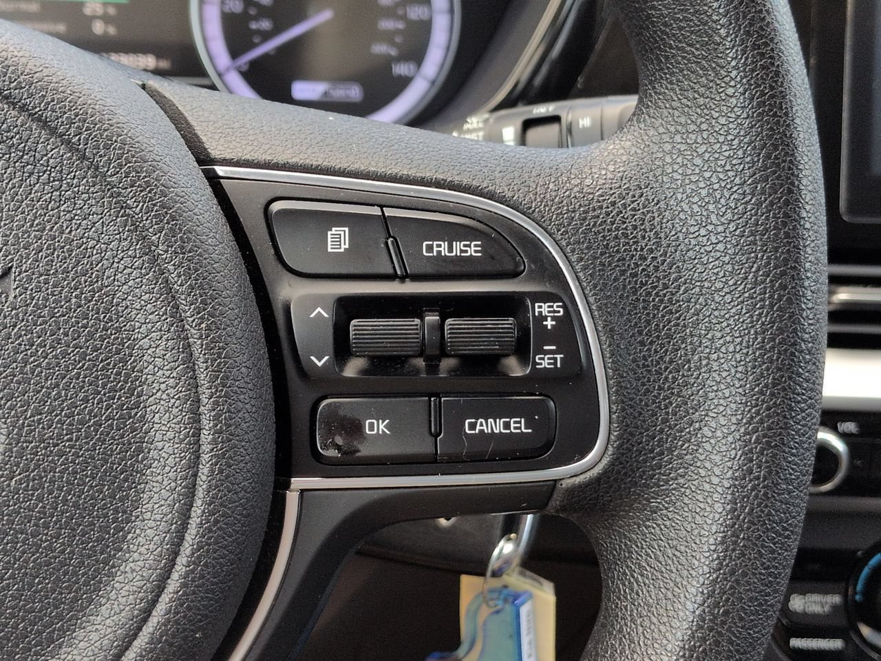 Used 2020 Kia Niro LX FWD image 24