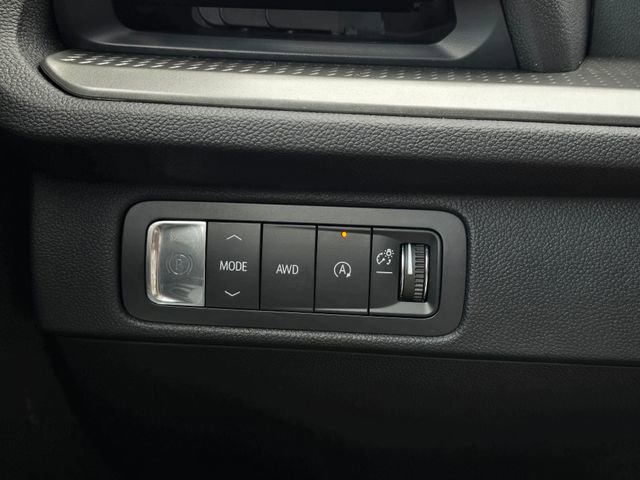 New 2025 Chevrolet Traverse LT w/ LPO, Illumination Package image 29