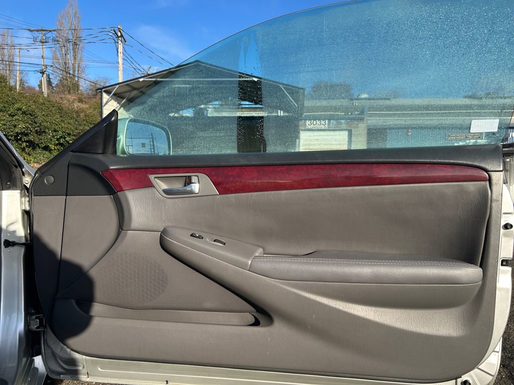 Used 2004 Toyota Solara SLE image 25