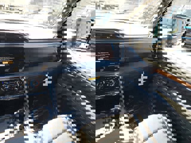 New 2026 GMC Sierra 2500 Denali w/ Denali Reserve Package image 16