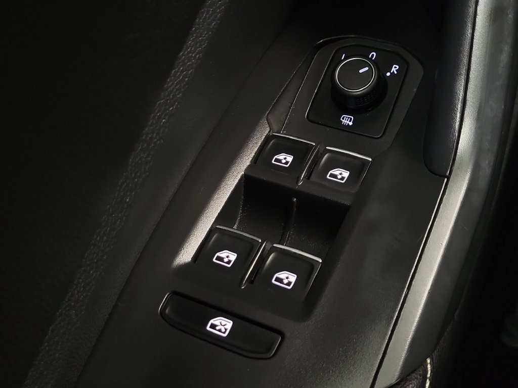 Used 2024 Volkswagen Jetta SE FWD image 15