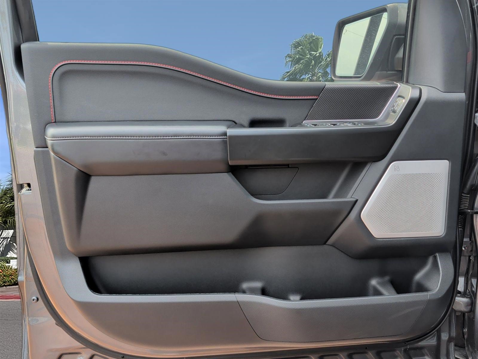 Used 2025 Ford F150 Raptor AWD/4WD image 8