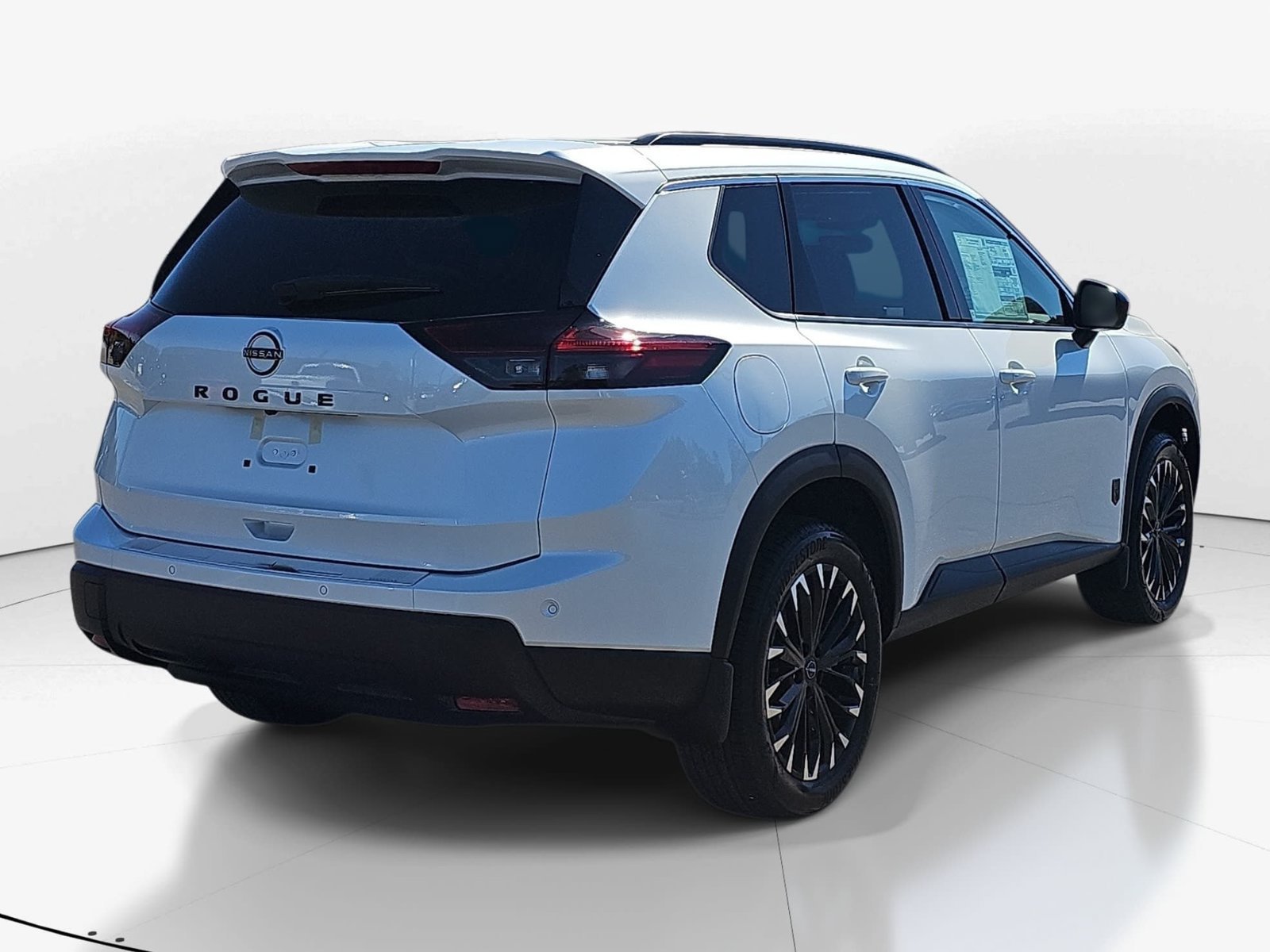 New 2027 Nissan Rogue Dark Armor FWD image 5