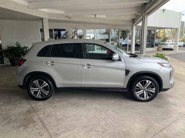 Used 2021 Mitsubishi Outlander Sport SE image 2