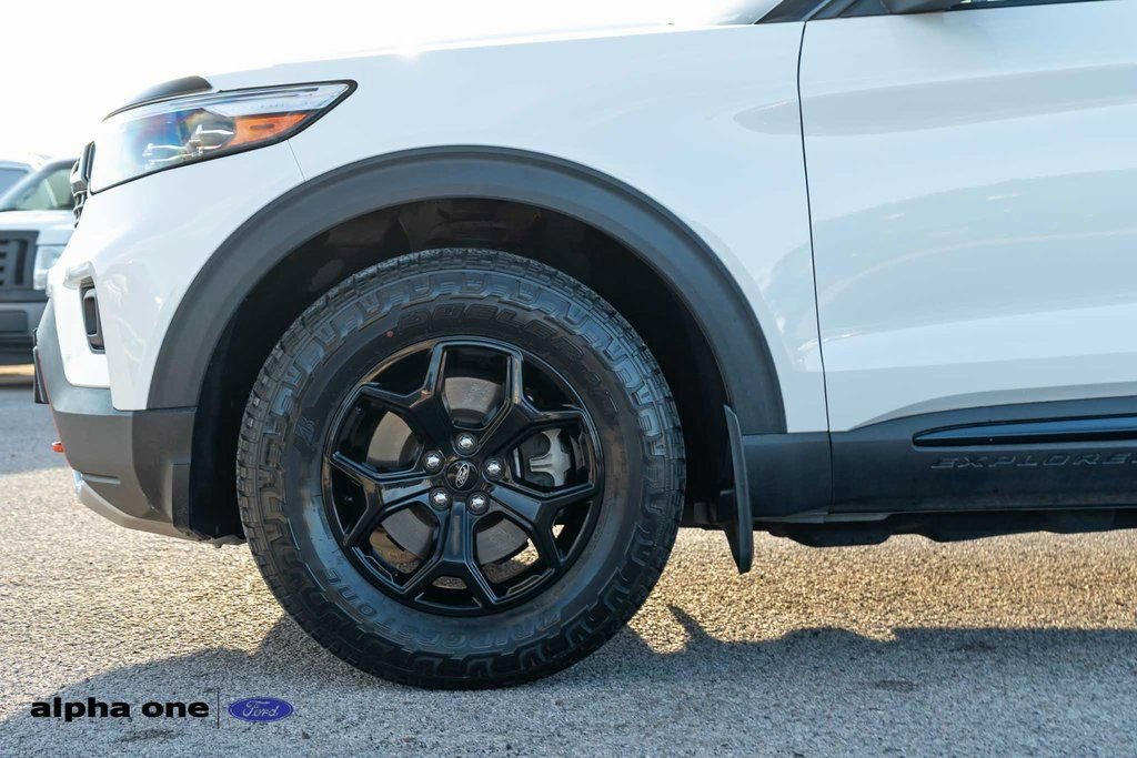 Used 2023 Ford Explorer Timberline image 11