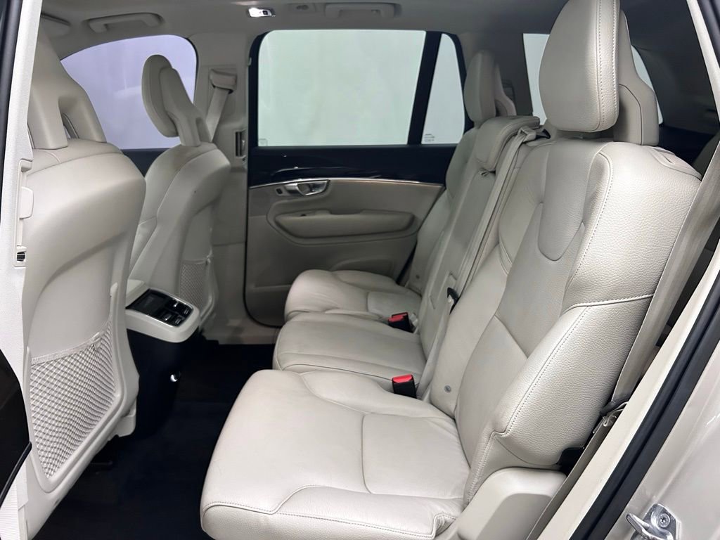 Used 2018 Volvo XC90 T6 Momentum w/ Convenience Package AWD/4WD image 14