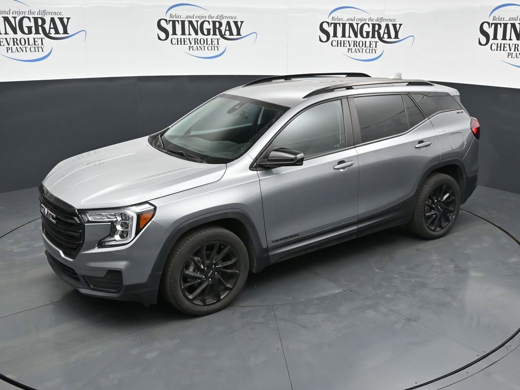 Used 2023 GMC Terrain SLE w/ Driver Convenience Package FWD image 20