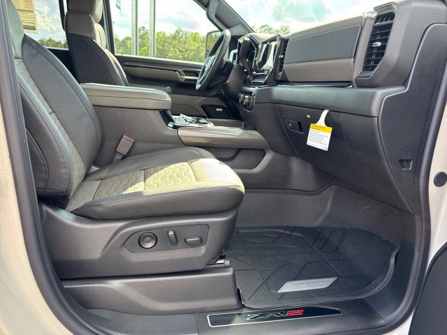 New 2026 Chevrolet Silverado 2500 ZR2 w/ LPO, Dark Essentials Package AWD/4WD image 11