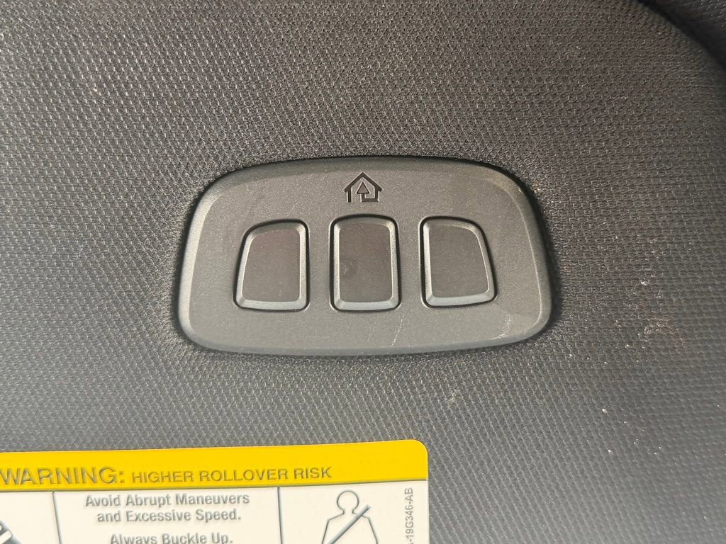 Used 2022 Ford F250 Lariat w/ Black Appearance Package image 36