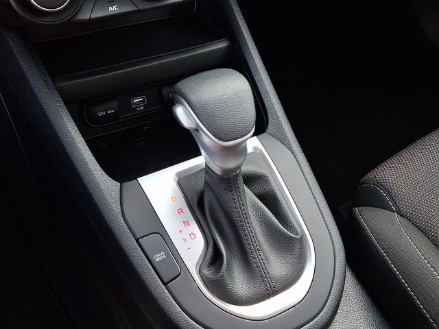 Used 2024 Kia Forte LXS image 17